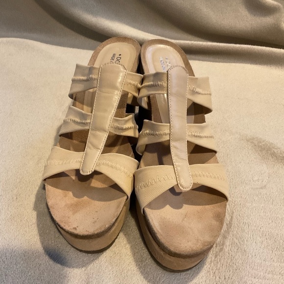 DONALD J Pliner Belle Tan Slide Wedge Sandals Sz 9 - Picture 2 of 7